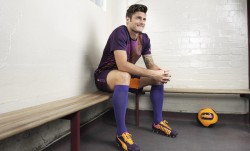 开云官方网站_阿森纳重塑皇马荣光，曼联陷赫罗纳式迷局—本赛季欧冠与西班牙足球的镜像反思