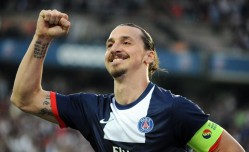 【开云官方】莱万直面巴萨传闻，尊重俱乐部，进球与否由心定