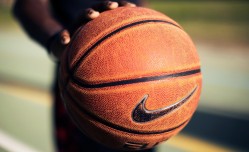 开云官方网站：尤文图斯持续追踪詹乌尊动向，法兰克福为天才球员标价逾七千万欧元