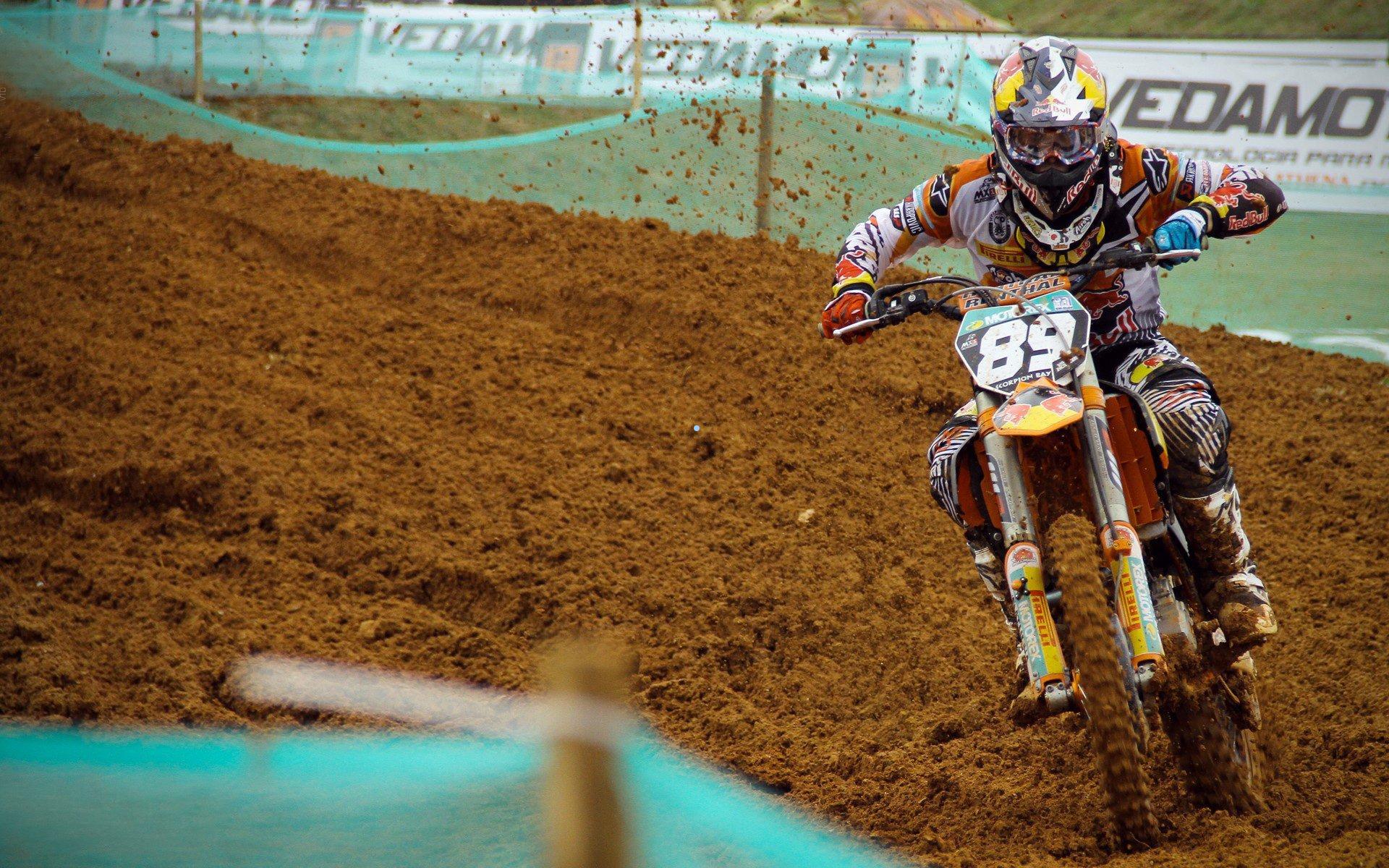 传奇车手盛赞现役巨星 塞恩斯被指重塑威廉姆斯车队精神内核